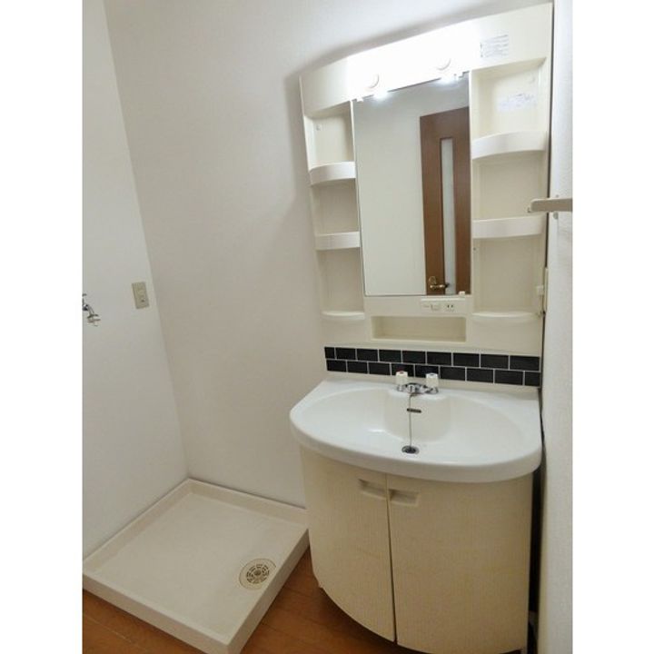 ラ・ルミエルBの内装