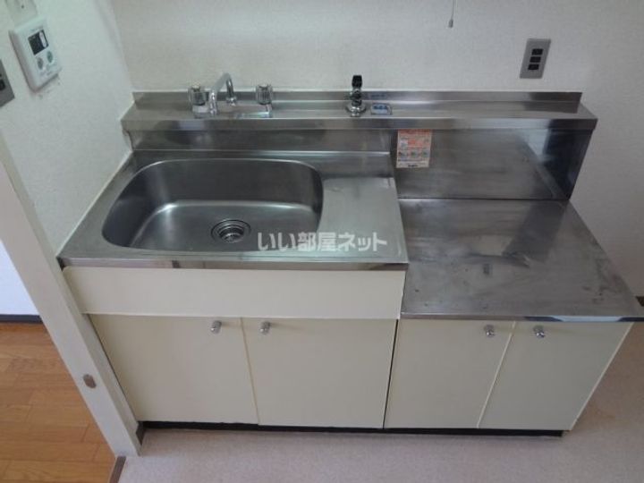 京都府京都市右京区西京極北裏町(マンション)の賃貸物件のキッチン