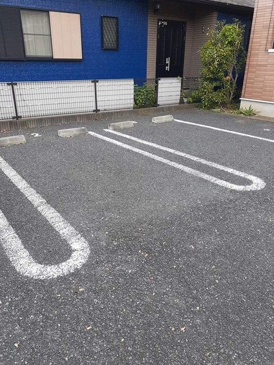 ネオ・コートIの地図