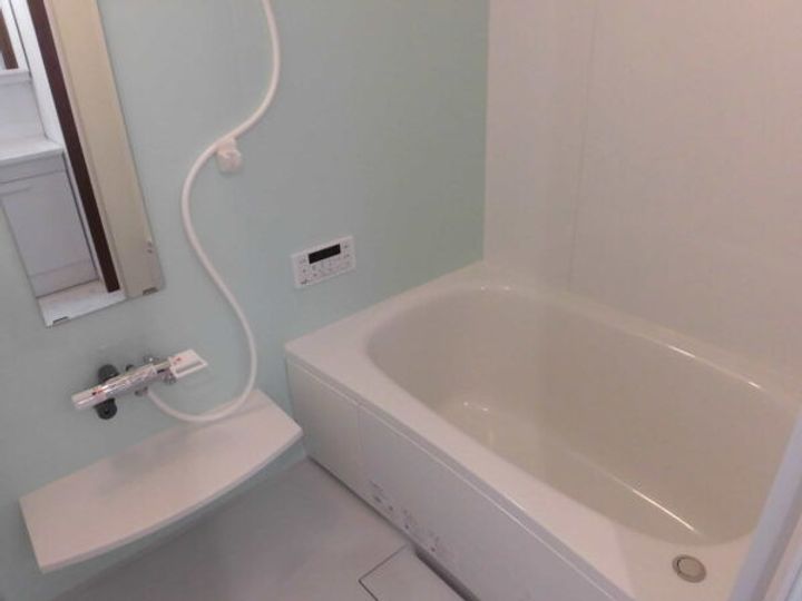 サンライズ百草園Aの風呂