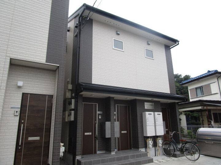 サンライズ百草園Aの外観