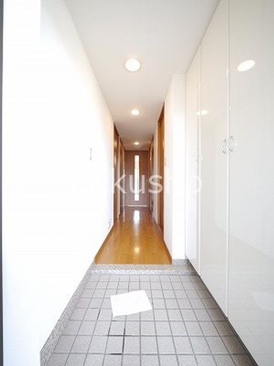 カッシア横濱ガーデン山の玄関