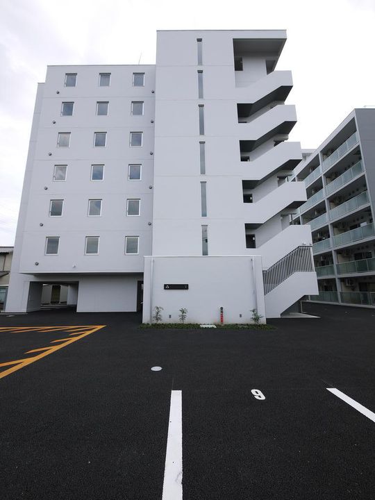 群馬県高崎市芝塚町(マンション)の賃貸物件の外観