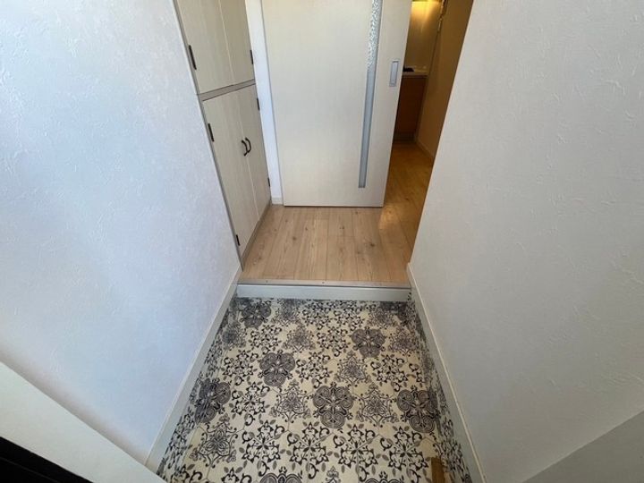 広島県広島市西区上天満町(マンション)の賃貸物件の玄関