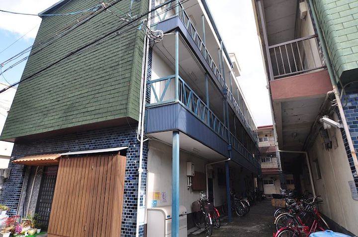旭マンション住居の外観
