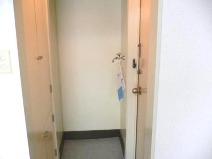 東京都品川区西五反田4(アパート)の賃貸物件の玄関