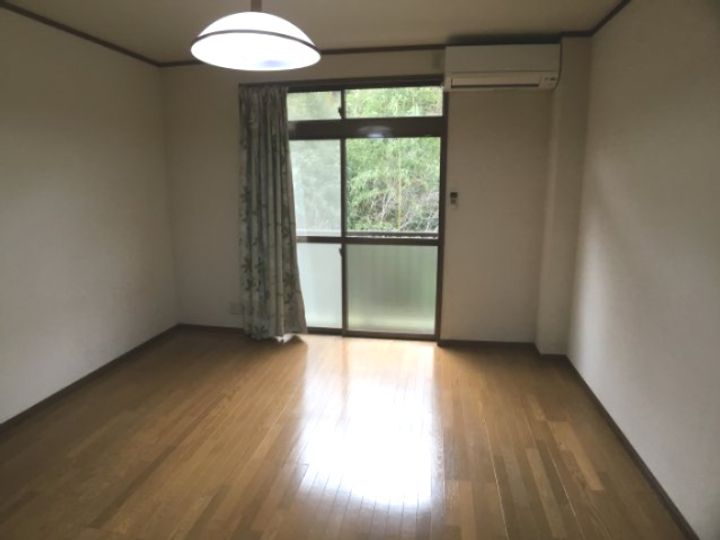 メゾン悠遊の居間