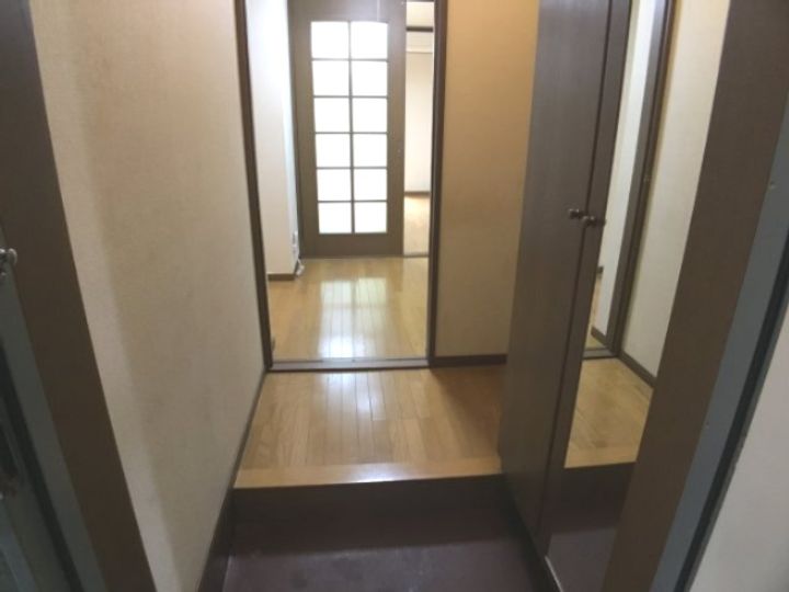 メゾン悠遊の玄関