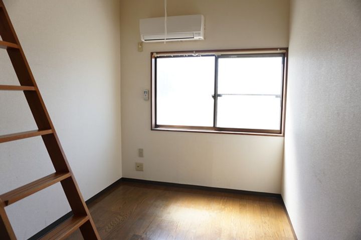 メゾン八坂の居間