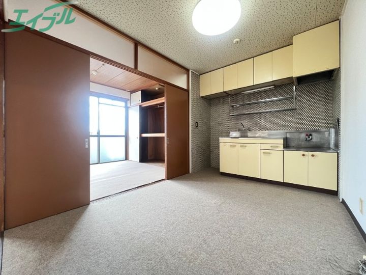 第三セントラルビルの居間