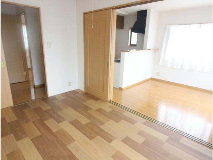 宮崎県都城市北原町(アパート)の賃貸物件の居間