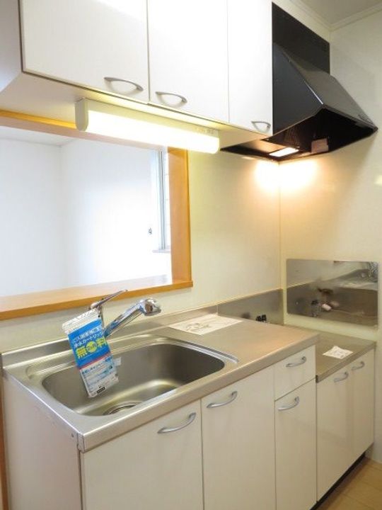 アーバンホワイトタナカIIIのキッチン