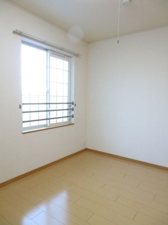 アーバンホワイトタナカIIIの内装