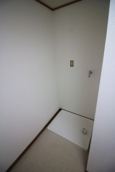 若葉興産ビルの内装