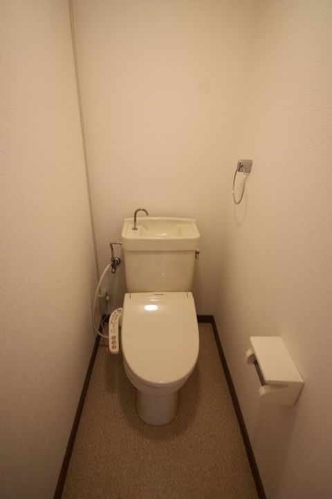 若葉興産ビルの内装