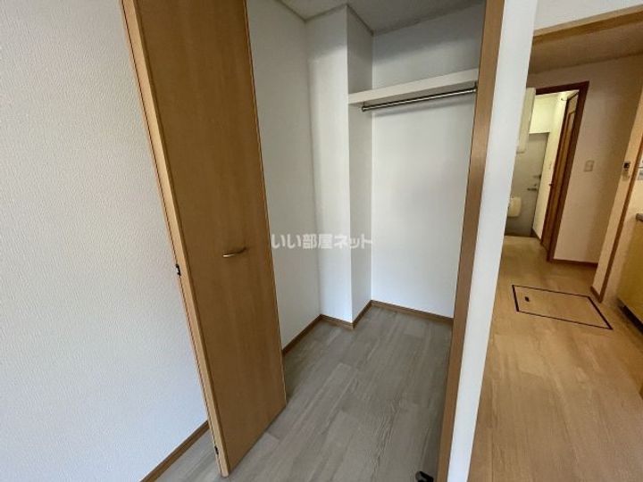 大阪府大東市明美の里町(マンション)の賃貸物件の内装