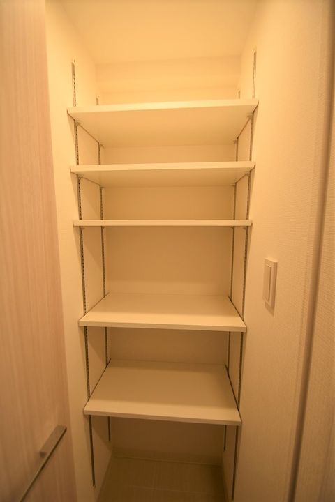 プライマル広島駅の玄関