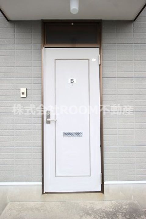 宮崎県北諸県郡三股町稗田(一戸建)の賃貸物件の玄関