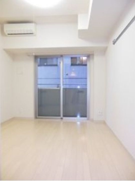 神奈川県横浜市中区山下町(マンション)の賃貸物件の居間