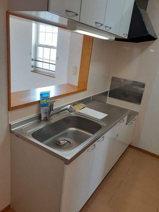 ソレイユ イズミIのキッチン