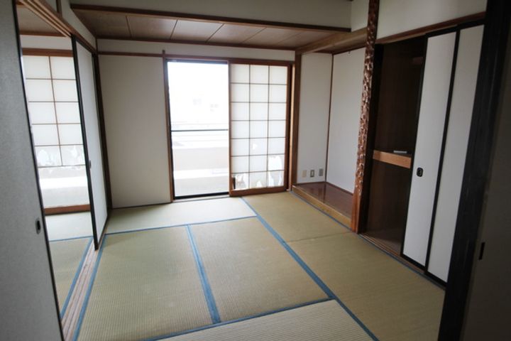福島県郡山市鶴見坦2(マンション)の賃貸物件の居間