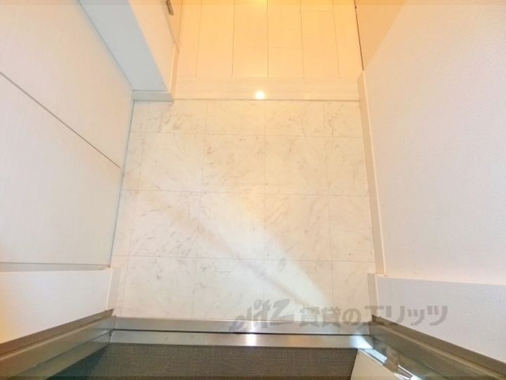 アドバンス京都ソナーレの玄関