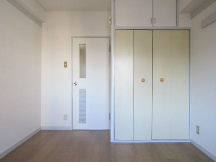 高橋ビルの内装