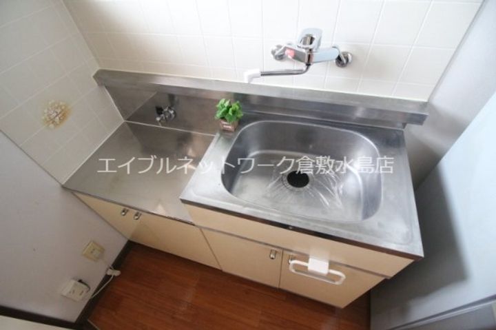 岡山県総社市北溝手(アパート)の賃貸物件のキッチン