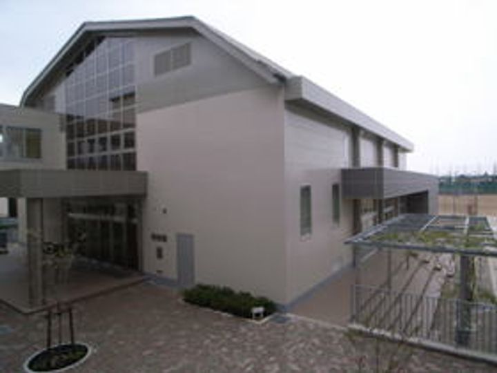 ファミール1号棟の周辺