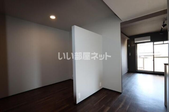 FISTA駅南の居間