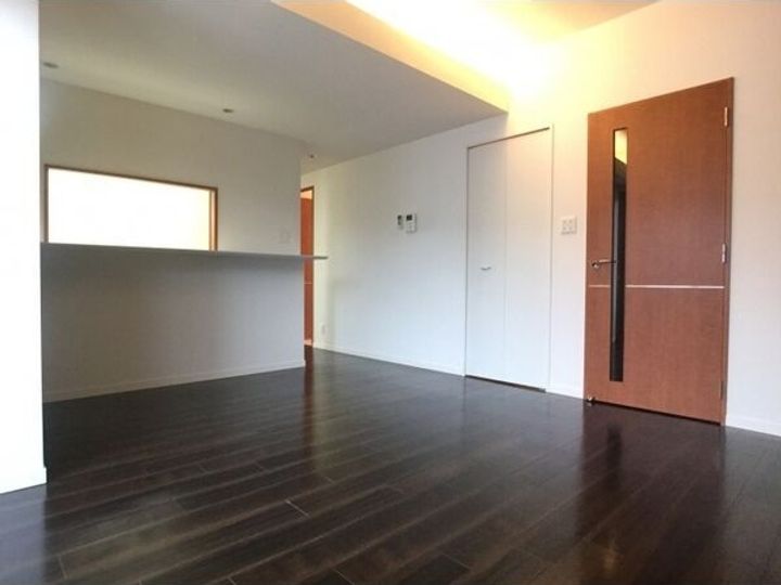 愛知県長久手市砂子(アパート)の賃貸物件の居間