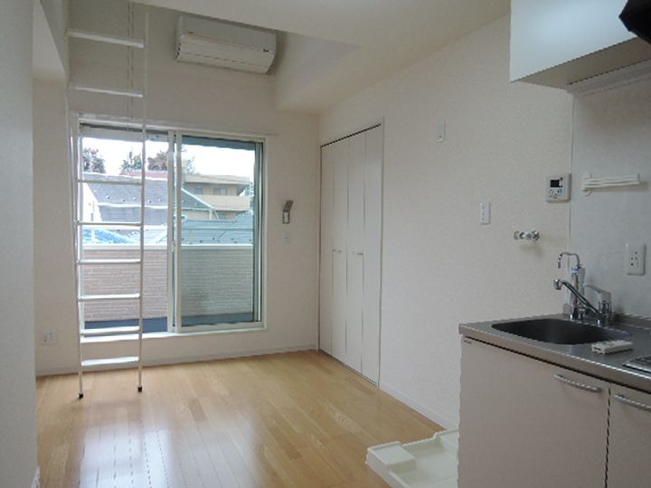 東京都練馬区練馬2(アパート)の賃貸物件の居間