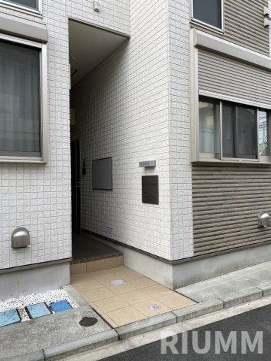 東京都中野区本町6(アパート)の賃貸物件の地図