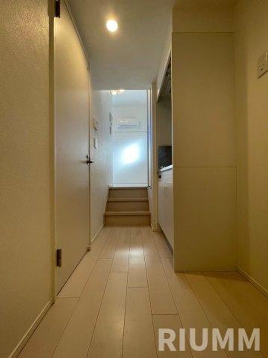 東京都中野区本町6(アパート)の賃貸物件の玄関
