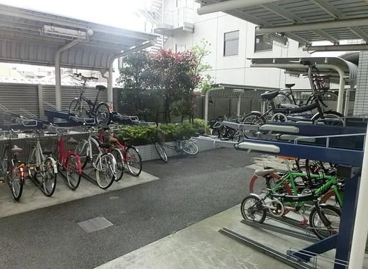東京都新宿区左門町(マンション)の賃貸物件の地図