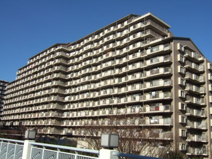 エルシティ新浦安の外観