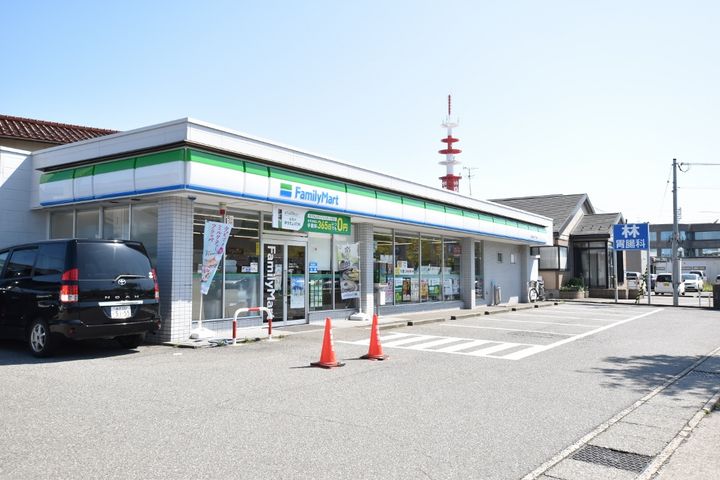 トロワヴィラージュの周辺