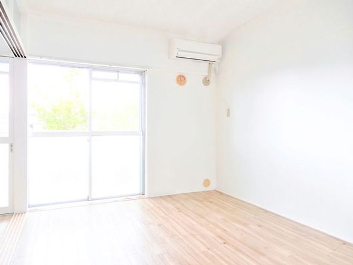 福島県本宮市本宮字兼谷平(マンション)の賃貸物件の居間