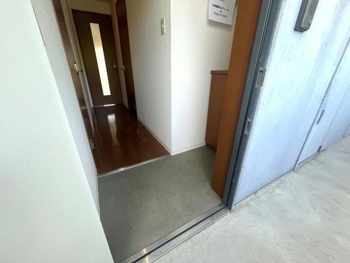 福島県郡山市並木5(マンション)の賃貸物件の玄関