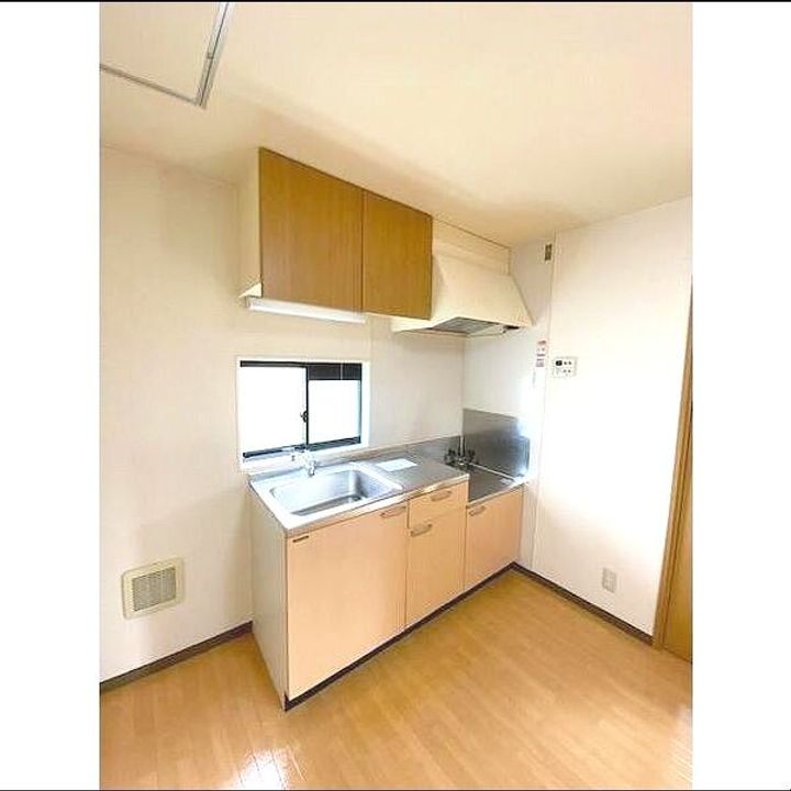 新潟県三条市桜木町(アパート)の賃貸物件のキッチン