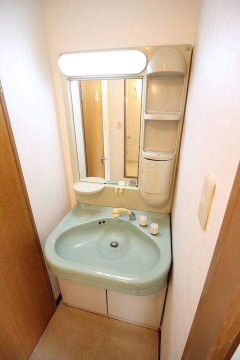 フラワーマンションの内装