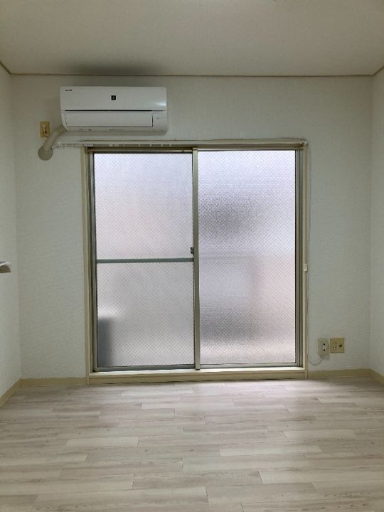 プレミエール綱島の居間