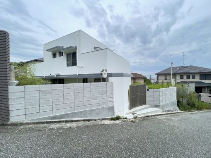 兵庫県宝塚市売布ガ丘(一戸建)の賃貸物件の外観