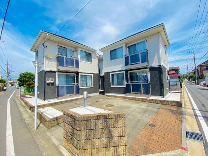 美里タウンハウスの外観