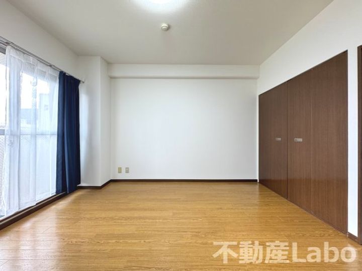 徳島県徳島市川内町金岡(マンション)の賃貸物件の居間