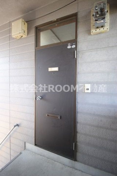 誠コーポIIの玄関