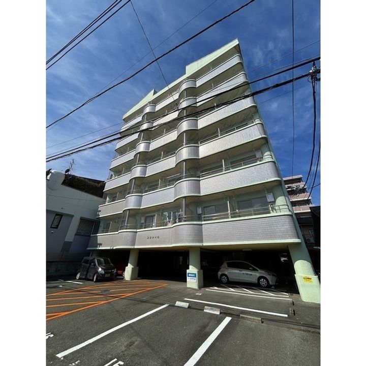 プラネ本山の外観