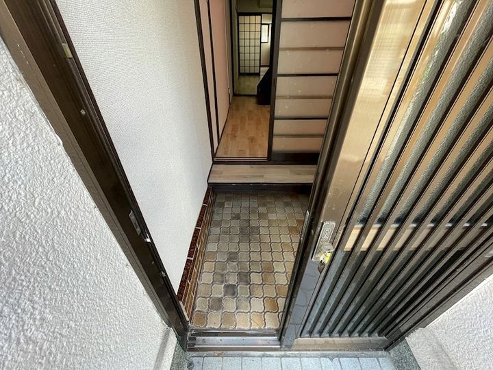 大阪府枚方市田口1(一戸建)の賃貸物件の玄関