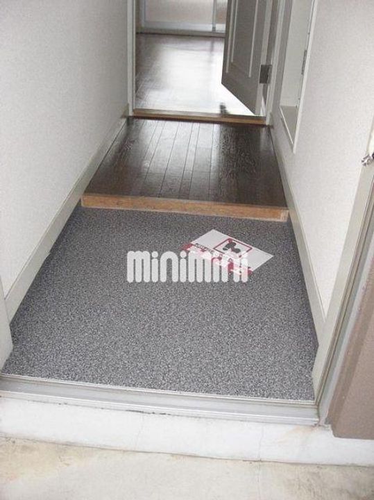 アメニティハイツ91Bの玄関