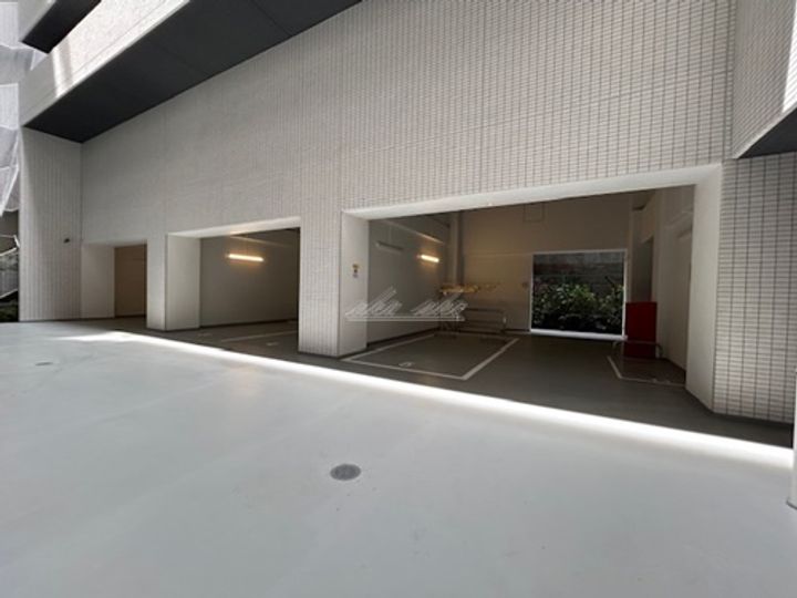 神奈川県横浜市西区浜松町の賃貸マンションの地図